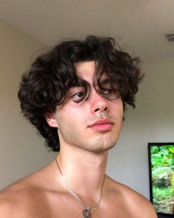 Messy Curly Middle Part