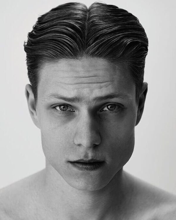 Pulled Back Center Part with Short Sides