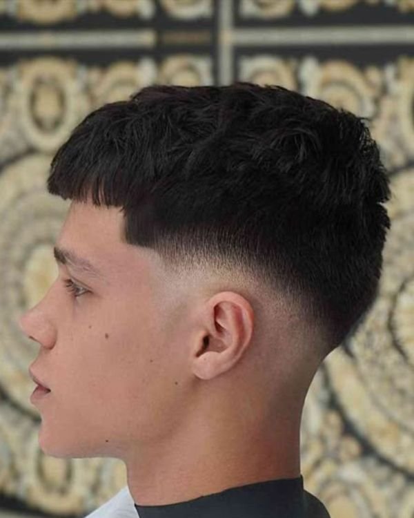 Textured French Crop with Low Skin Fade