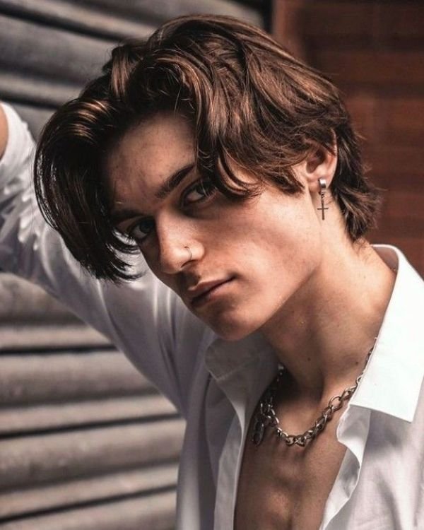 Tousled Middle Part